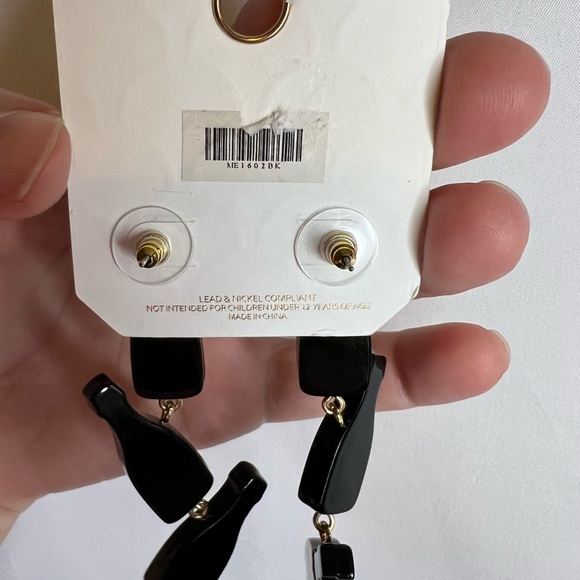 Unbranded Pop Bubbly Party Bottle Dangle Earrings NWT - Picture 3 of 6